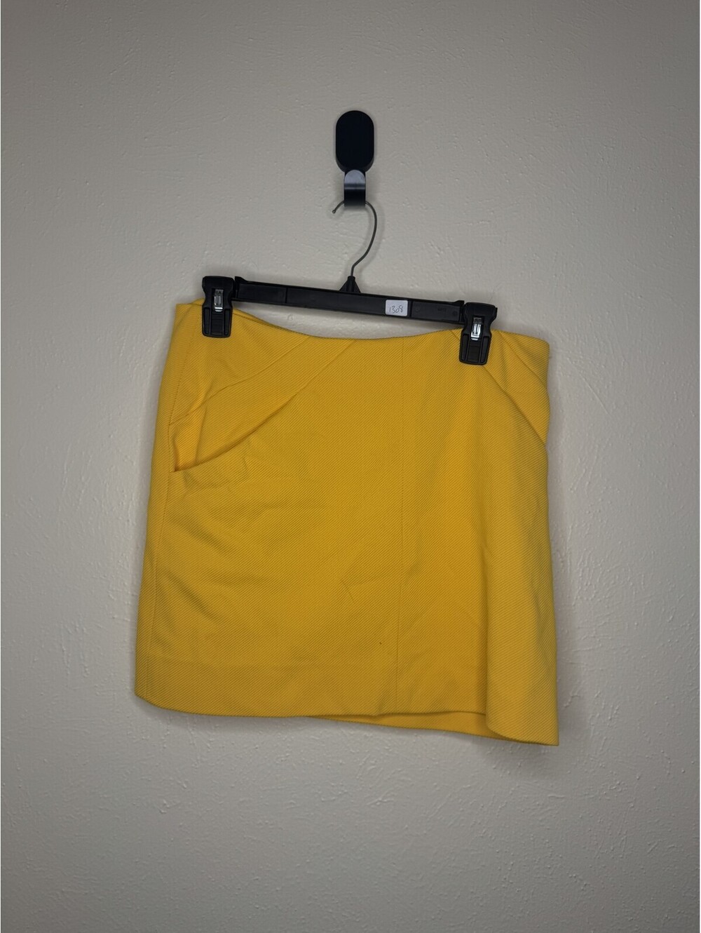 Diane Von Furstenberg Mini Skirt Yellow Women's Size 8 NWOT